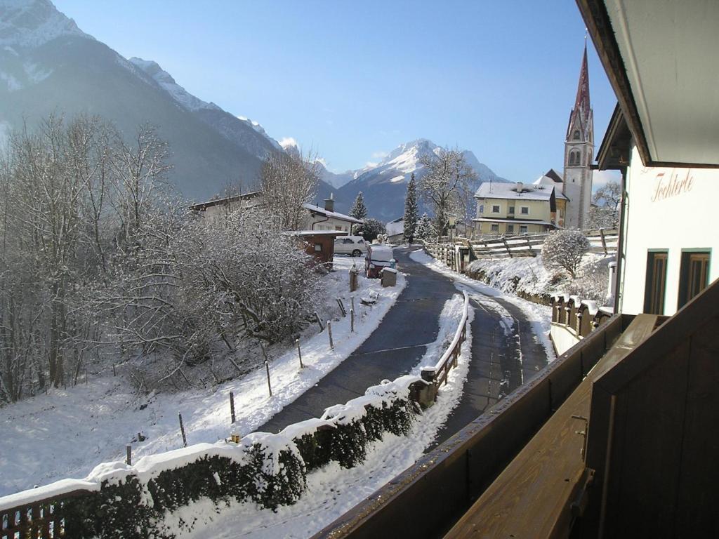 Landhaus Toechterle Telfes im Stubai Exterior foto